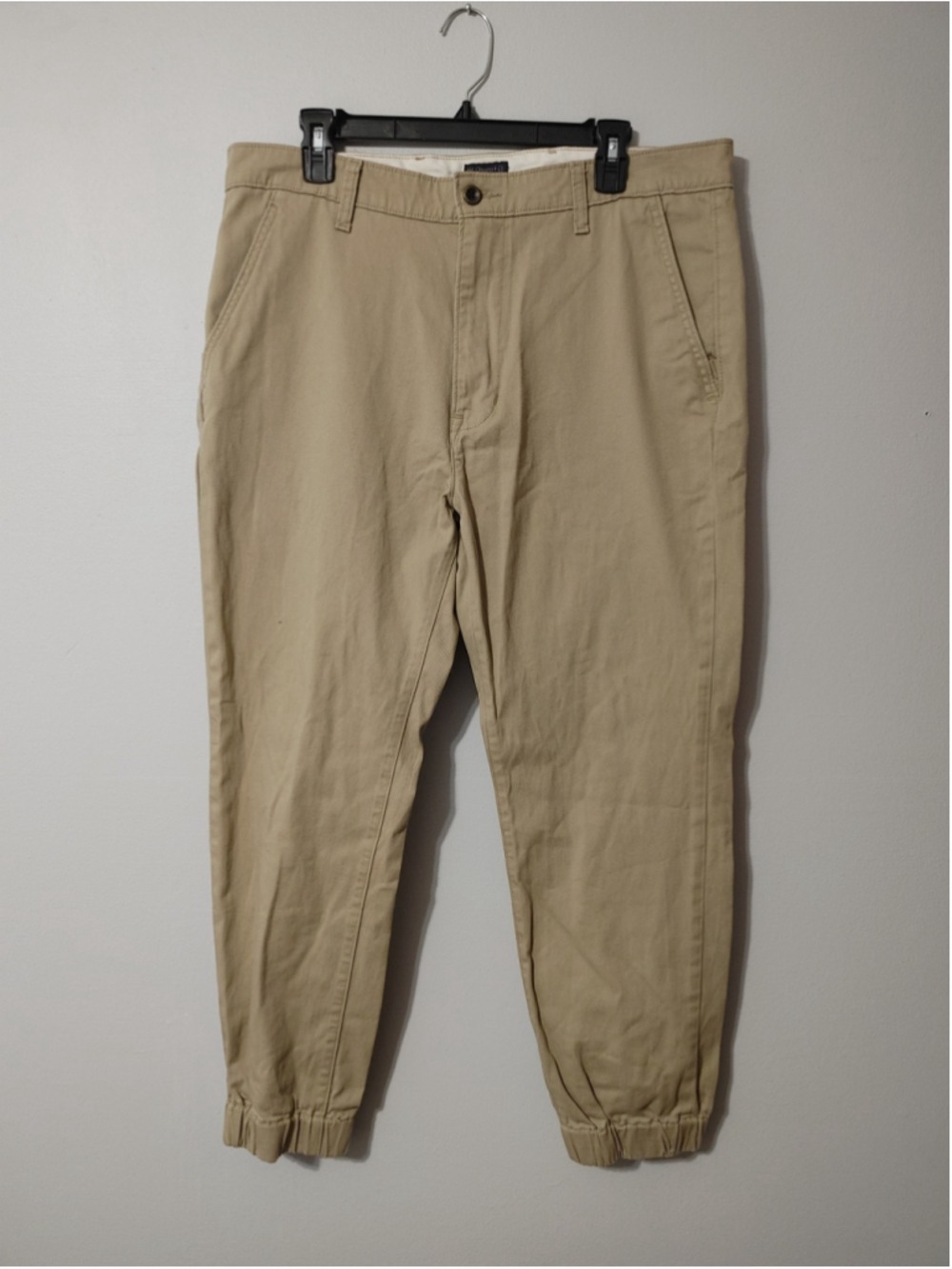 Men's Levi's Khaki Chino Joggers Waist 36 x 27
